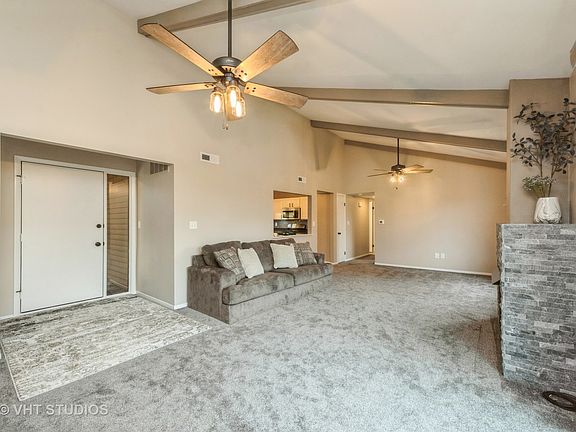 4th image of 606 Waters Edge Dr #1C