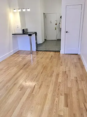 Rented by Mossanen Group | media 10