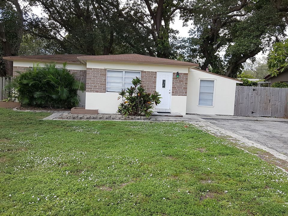 1st image of 4631 SW 25th Ave