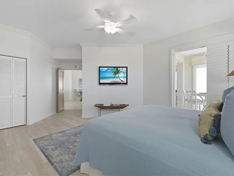 7040 Pelican Bay Blvd #D-401 — Photo 29