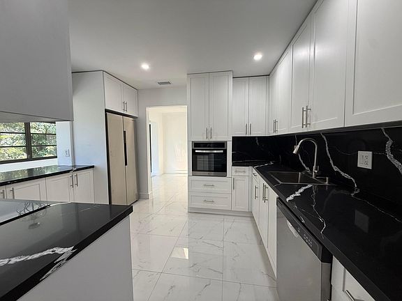 5th image of 9405 NW 74th Street