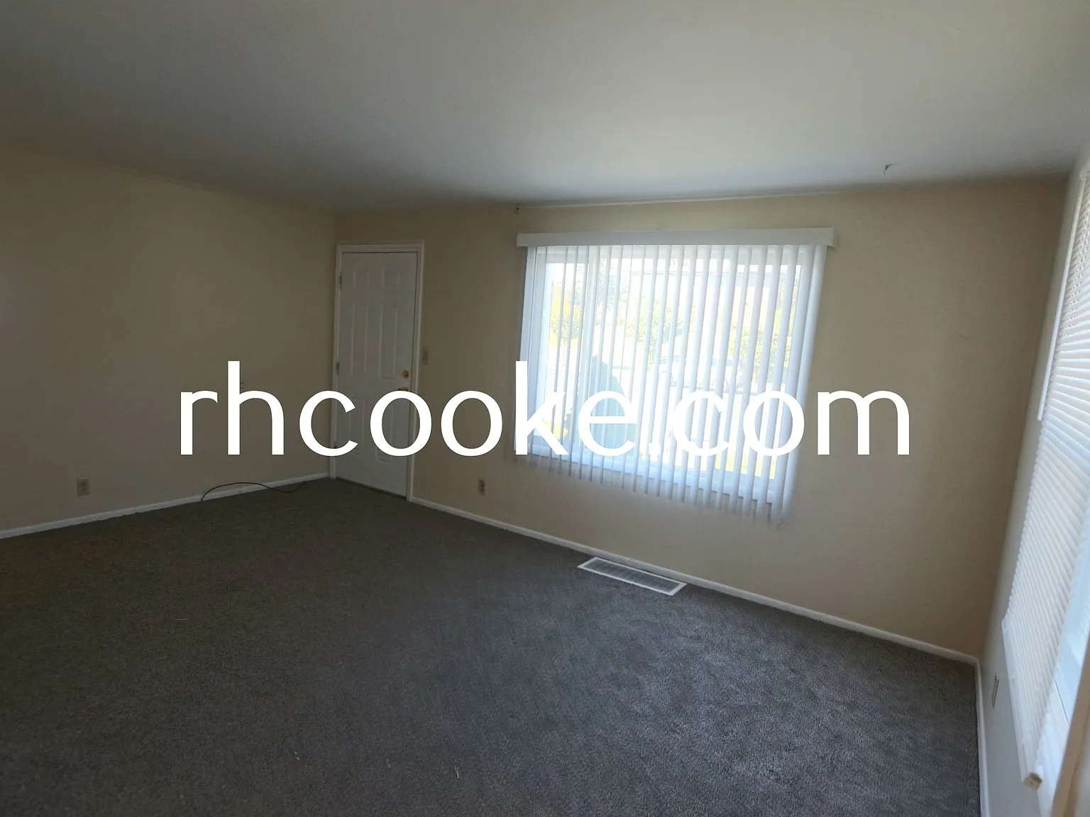 2 bed, 1440 sqft, $1,250 — Photo 2