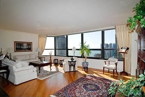 3rd image of 5500 Carriageway Dr APT 212-C