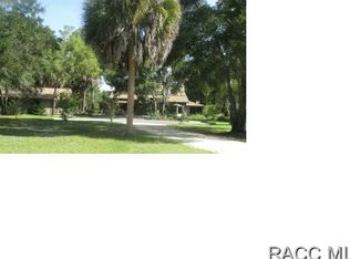 15325 W River Rd, Inglis, FL 34449