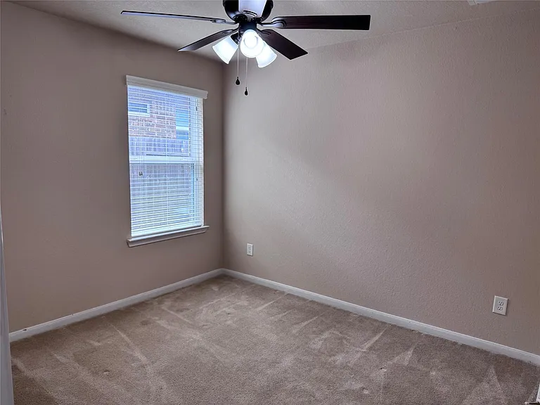 151 Forest Heights Ln — Photo 18