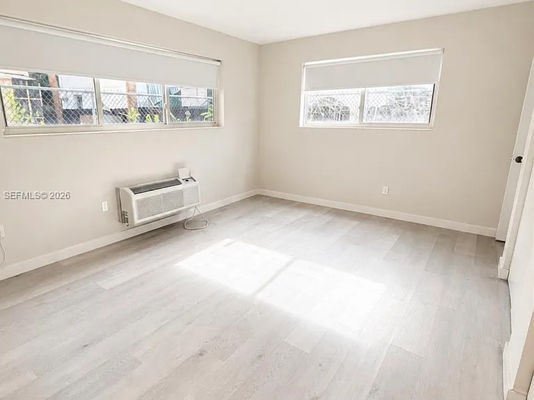 1535 Michigan Ave #A6 — Photo 4