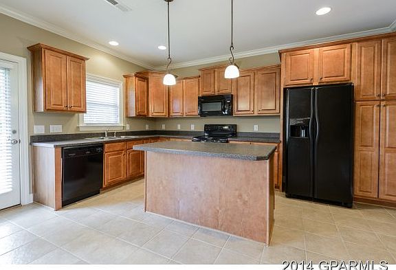 5th image of 2032 Cambria Drive #B