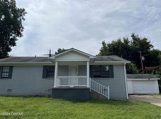 1233 Ridgeway St, Dyersburg, TN 38024