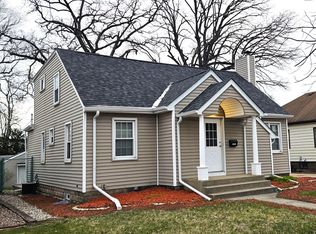 3529 Highway Ave, Highland, IN 46322