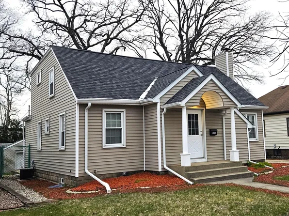 3529 Highway Ave, Highland, IN 46322