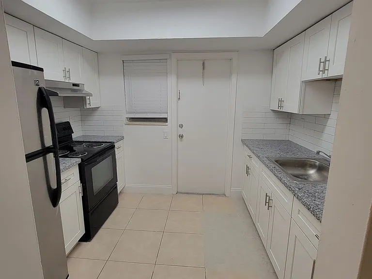 Eden House - 3601 Van Buren St Hollywood, FL 33021 — Photo 34