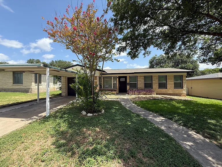 231 Gazel Dr — Photo 2