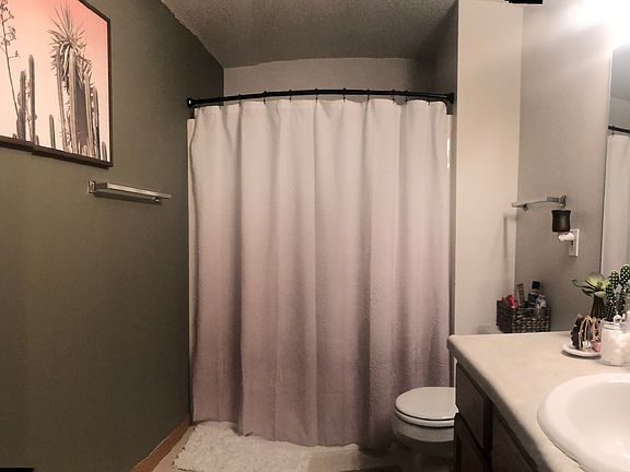 5th image of 545 Penn Ct Unit 11