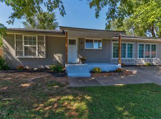 1662 NE 6th St, Moore, OK 73160