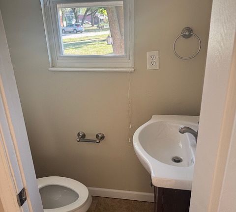 4th image of 25150 Ella St APT 2