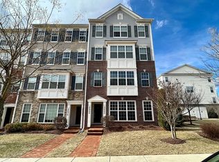 22984 Newcut Rd #2402, Clarksburg, MD 20871