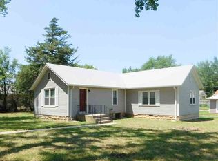 512 W Pine St, Junction City, KS 66441