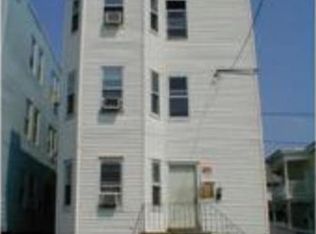 130 Maverick St, Chelsea, MA 02150