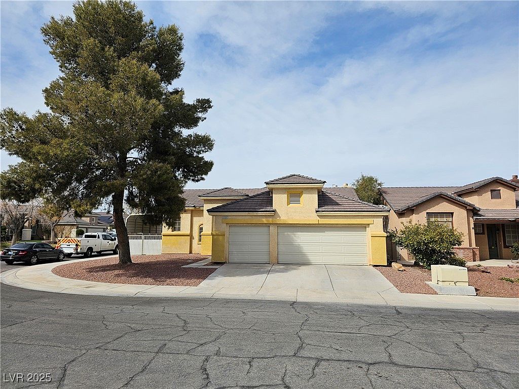 6908 Fruit Flower Ave, Las Vegas, NV 89130 | Zillow