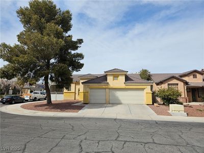 6908 Fruit Flower Ave, Las Vegas, NV, 89130