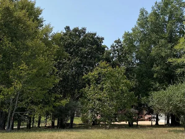 30 Brownwood Ct, Poplar Bluff, MO 63901