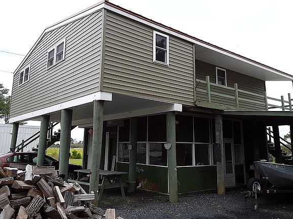 2nd image of 8081 Bullfrog Ln