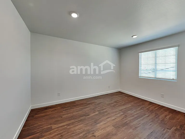 8319 W 21st Dr — Photo 18