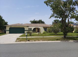 4015 Highgate Dr, Valrico, FL 33594