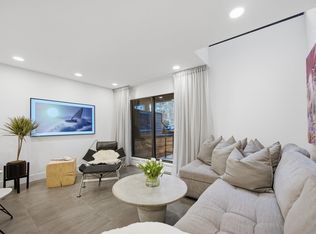 3321 Mountain Hwy, North Vancouver, BC V7K2H4