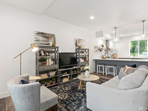 Living and kitchen rooms. Our home staging really shows how you may arrange your furniture. 