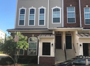 14249 Woven Willow Ln #100, Centreville, VA 20121