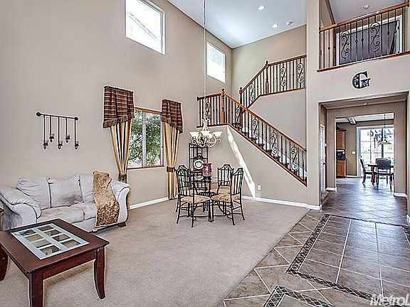 4th image of 1202 Ashford Ln