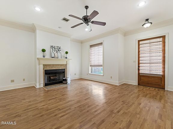2nd image of 128 Country Village Dr