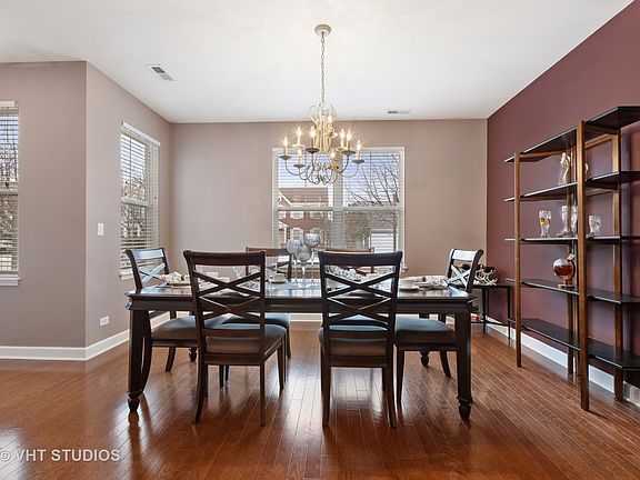 4th image of 436 Tiverton St #436