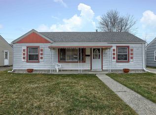 26561 Woodmont St, Roseville, MI 48066