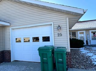 25 Garrison Dr #53, Evansville, WI 53536