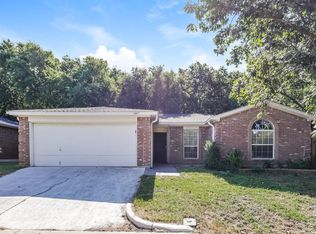 5807 Diamond Oaks Ct, Arlington, TX 76018