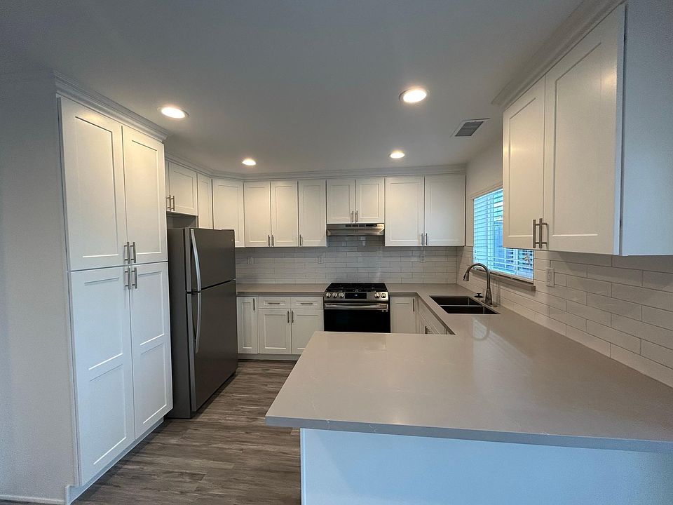1st image of 9209 Coolhurst Dr Unit B