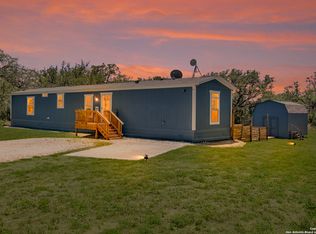 57 W Bob White Dr, Somerset, TX 78069