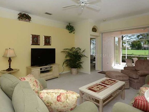5th image of 9552 Forest Hills Cir