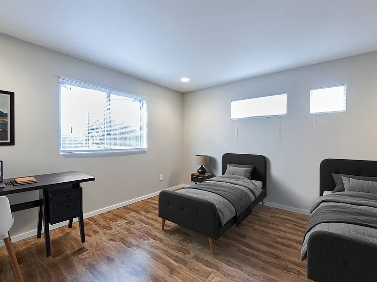 1168 W 36th Pl — Photo 20