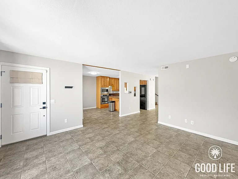 1640 Maple Dr #29 — Photo 4