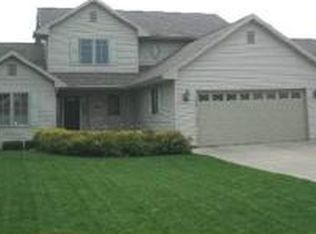 1054 Violet Ln, Appleton, WI 54914