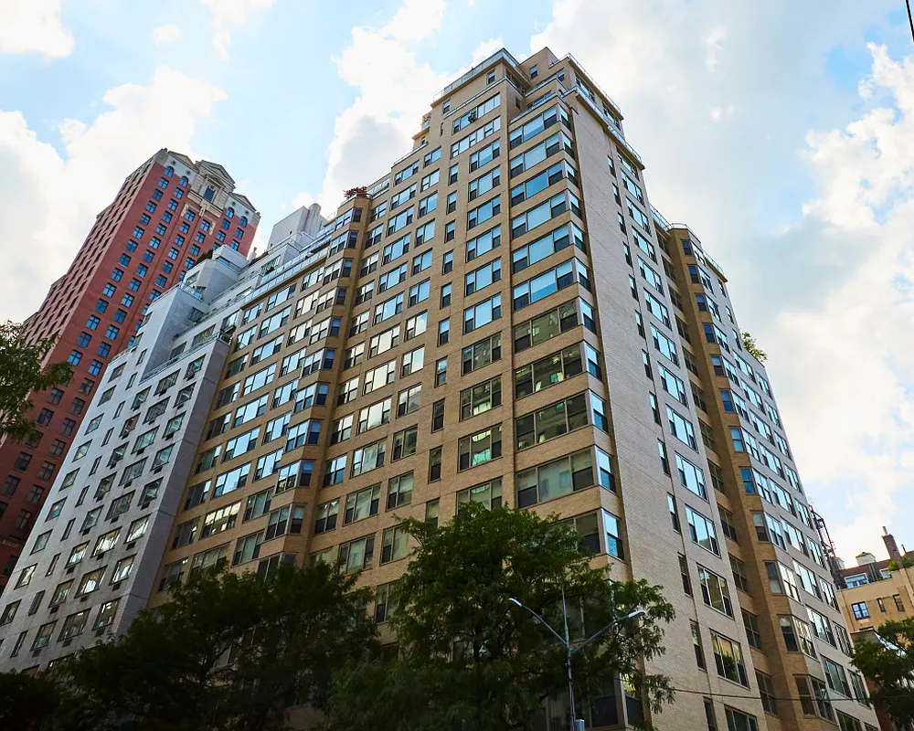 176 East 71st Street #8C in Lenox Hill, Manhattan | StreetEasy