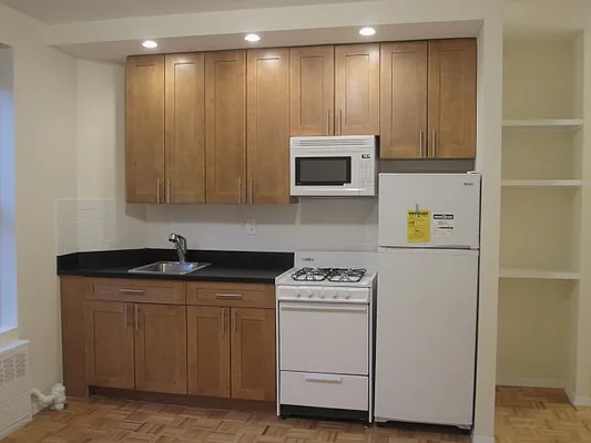 Rented by City & Suburban | media 30