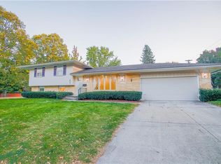617 SE 10th St, Ankeny, IA 50021