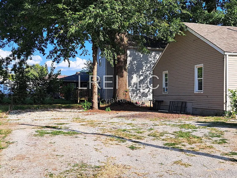 3127 Southern Ave — Photo 8