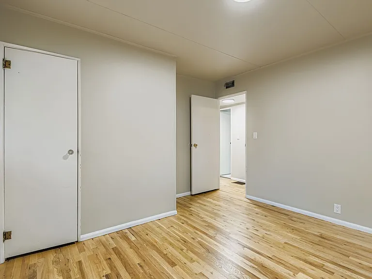 605 E Saint Elmo Ave — Photo 16