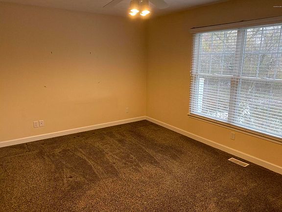 5th image of 11441 N Lake Dr