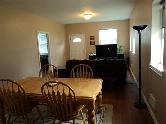 2nd image of 1205 Blaine Ave